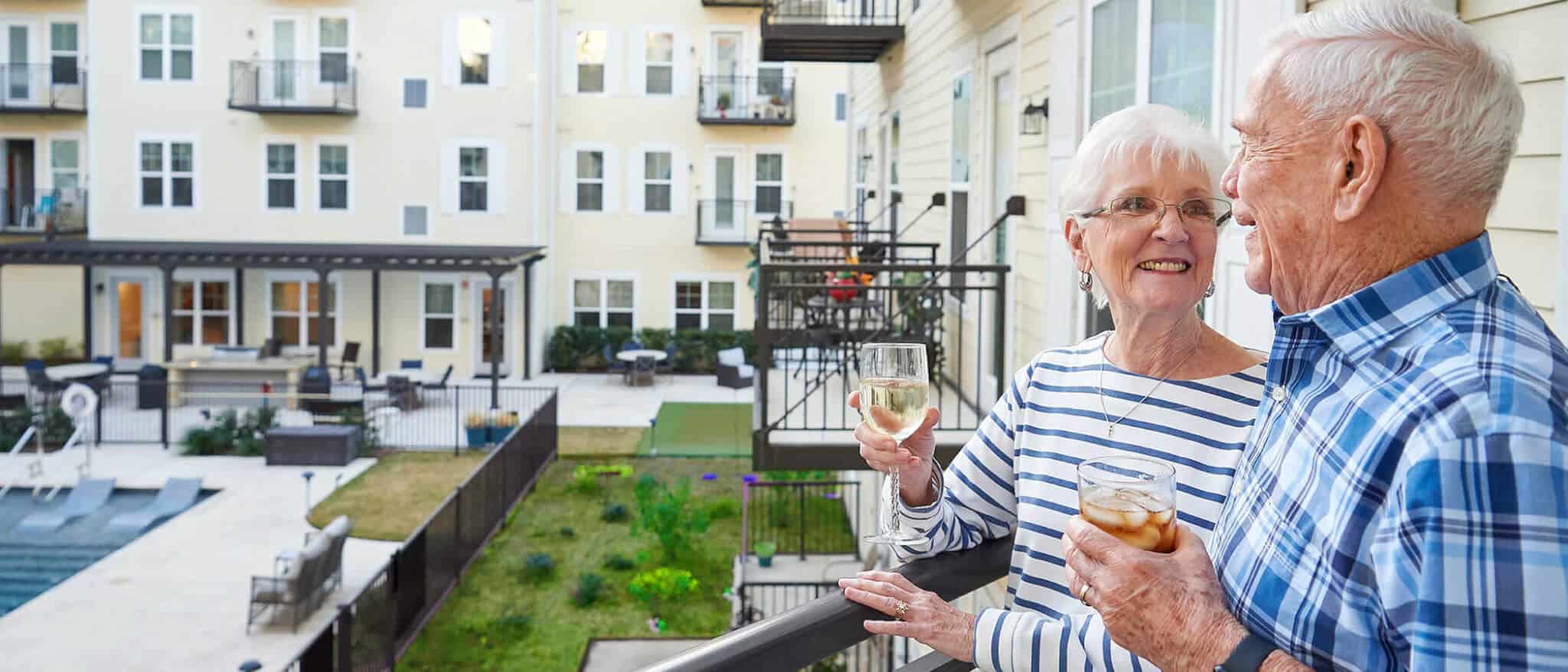 Balcony Couple Cc Web 